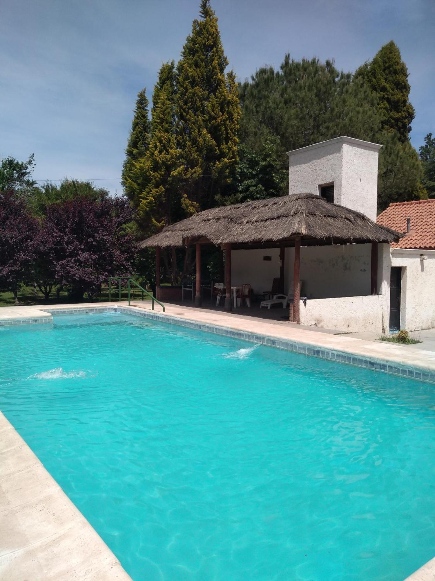 Casa Amplia, Jardin Maravilloso